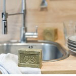 avon de Marseille, vaisselle écologique, La Corvette, nettoyage durable, savon naturel, zéro déchet, respect de l'environnement.